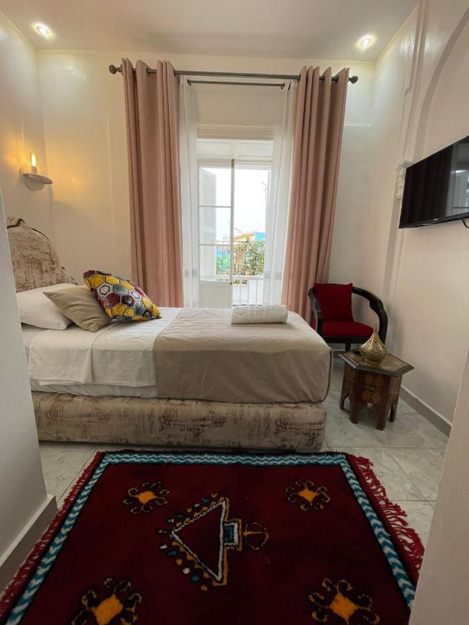 Palace 4*
